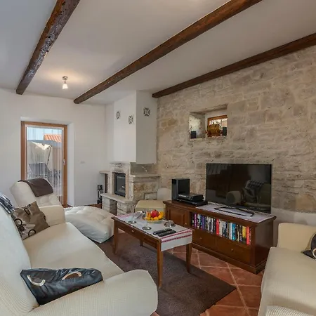 度假居 Katarina, A Perfect Summer Retreat In Istria Peresiji