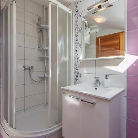 Katarina, A Perfect Summer Retreat In Istria Peresiji