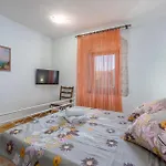 Katarina, A Perfect Summer Retreat In Istria Peresiji