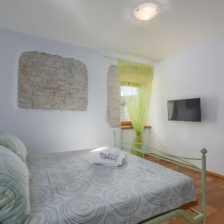 Katarina, A Perfect Summer Retreat In Istria בית נופש Peresiji