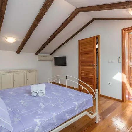 בית נופש Katarina, A Perfect Summer Retreat In Istria Peresiji
