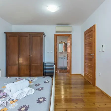 Katarina, A Perfect Summer Retreat In Istria Peresiji